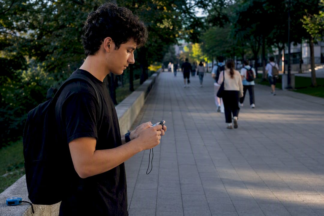 Student counting pedestrians during fieldwork